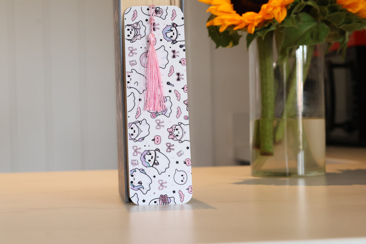 Pastel K-Pop Ghost Laminated Bookmark, Cute Kawaii Spooky Season Accessory